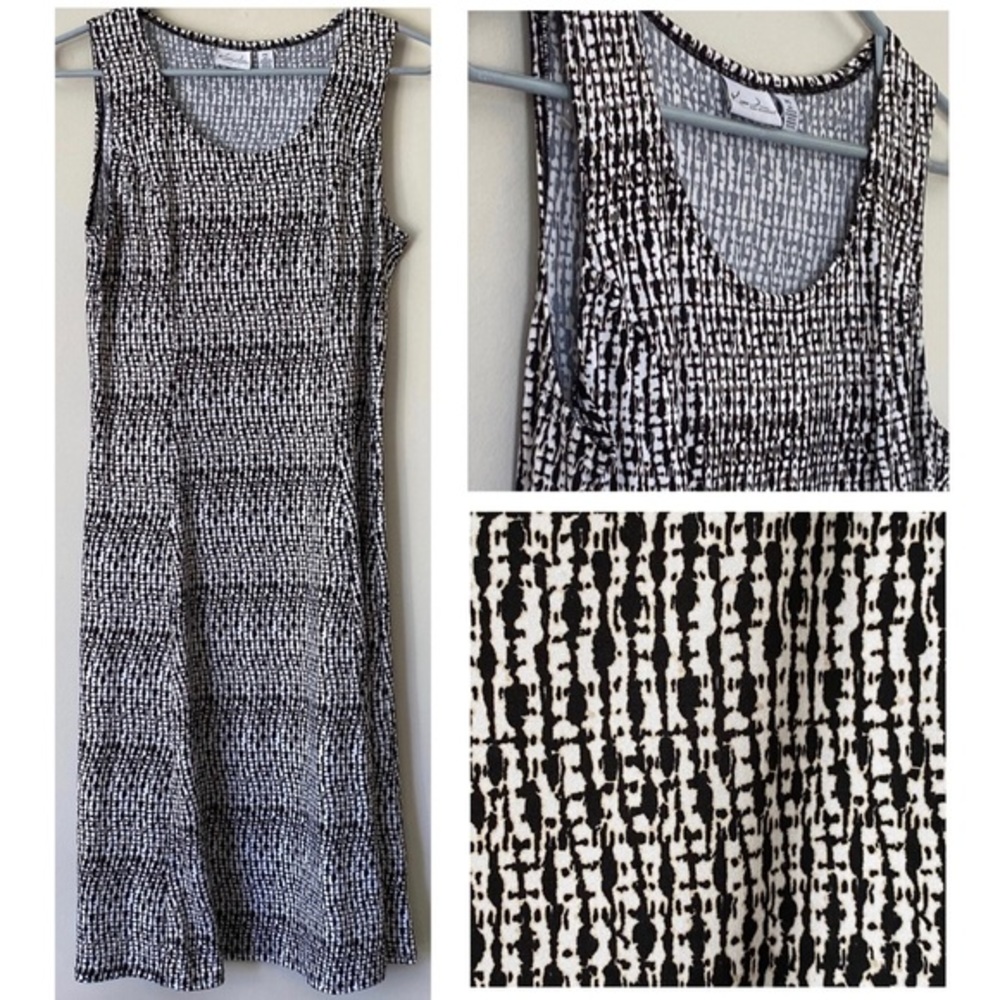 Kim Rogers Abstract Print Black and White Stretchy Maxi Dress Size Petite Small